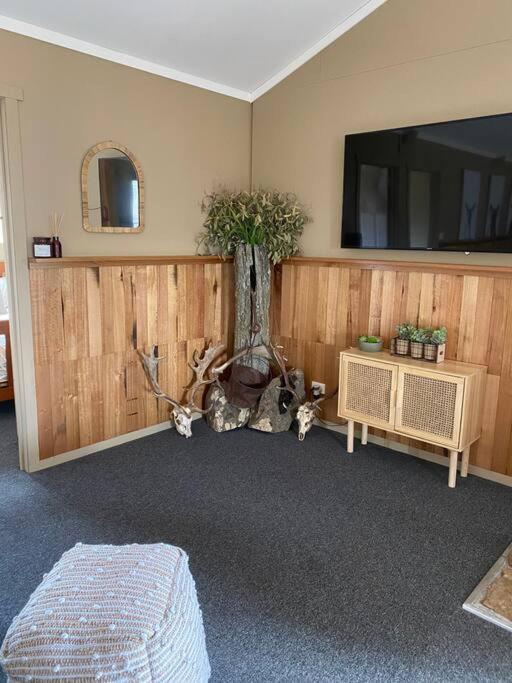 Great Lakes Wilderness Three Bedroom Home Miena 외부 사진